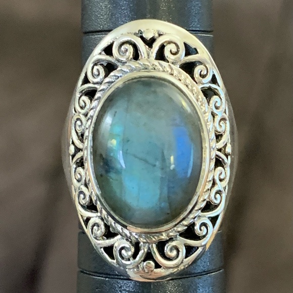 Labradorite Sterling Silver Ring - Picture 14 of 15